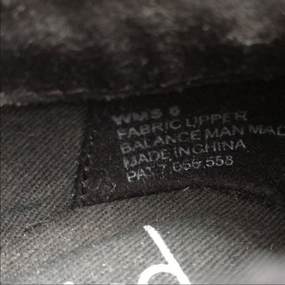 NWOB Black Poppy Heel Boots Excellent Condition. Size 6 - Picture 5 of 5